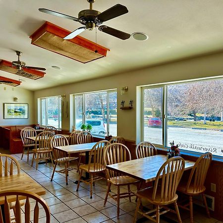 Riverwalk Inn Chelan Exterior foto