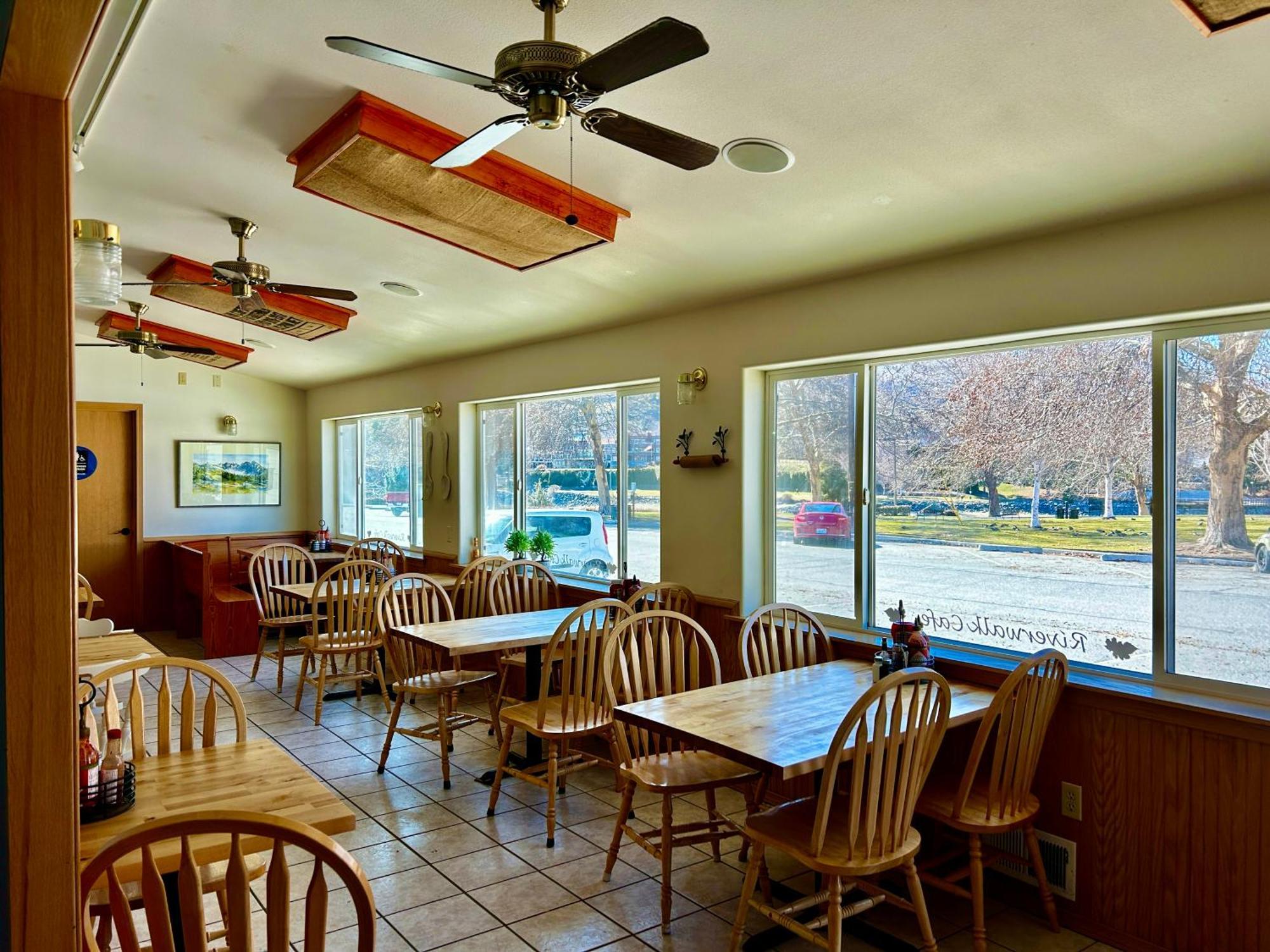 Riverwalk Inn Chelan Exterior foto