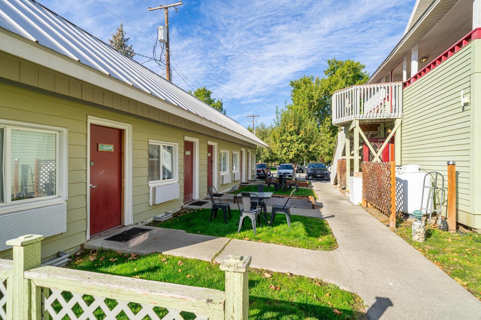 Riverwalk Inn Chelan Exterior foto