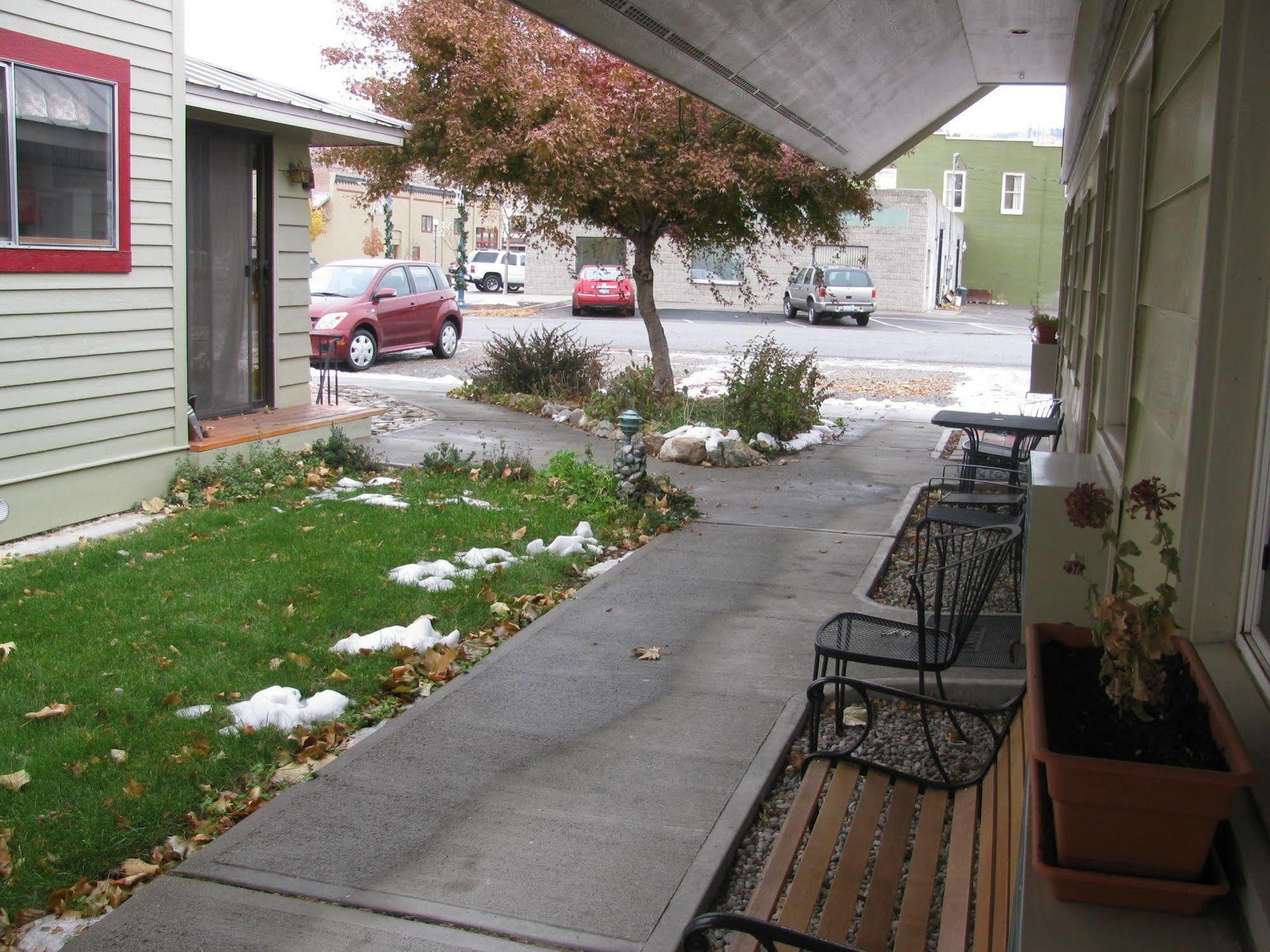 Riverwalk Inn Chelan Exterior foto